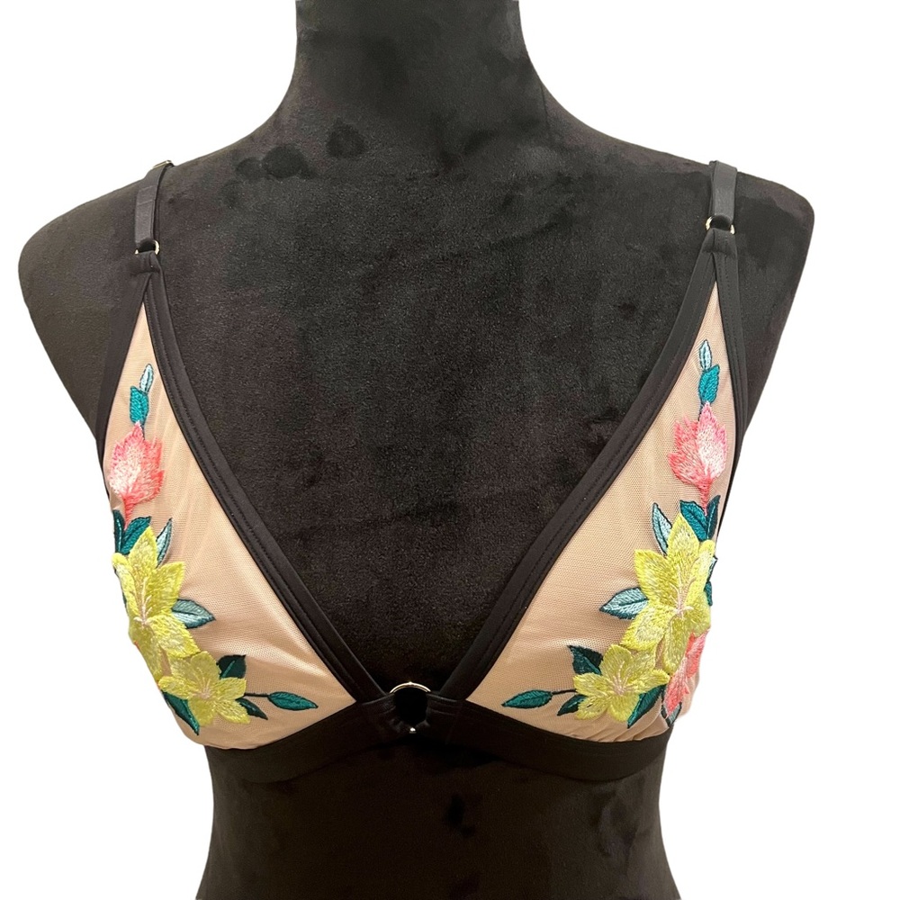 PINK Victoria’s Secret Embroidered Bralette Size Large - Picture 2 of 5